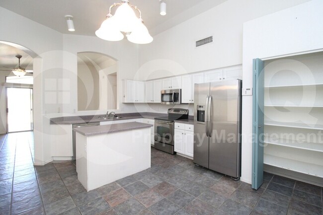 Foto del edificio - 1320 S Porter St