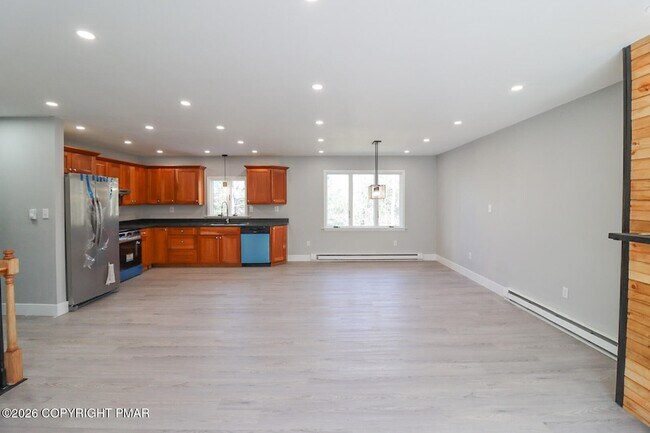 Foto del edificio - 1543 Coolbaugh Rd