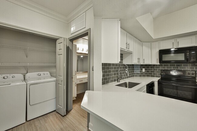 Foto del edificio - Get Up to 3 Weeks Free – Plus an Exclusive...