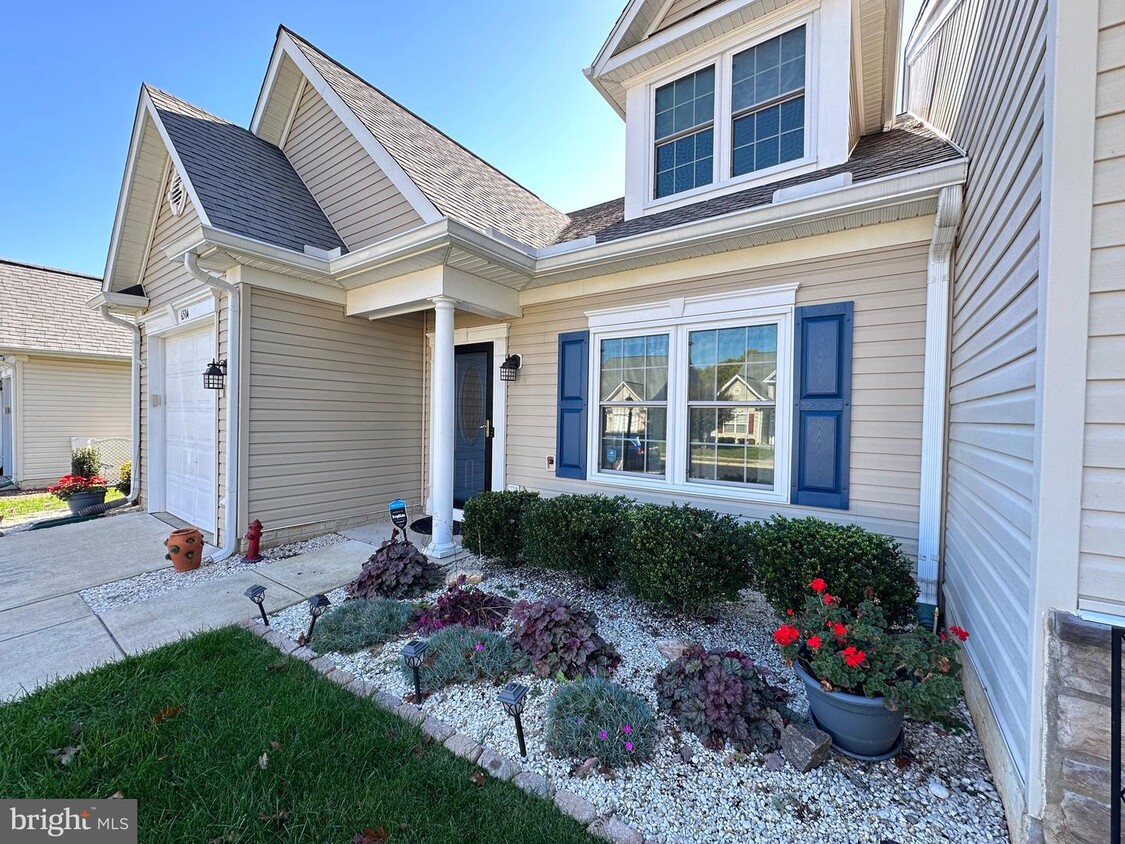 Primary Photo - 6504 Feather Edge Court