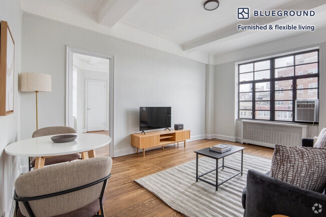 Building Photo - 10 Sheridan Square