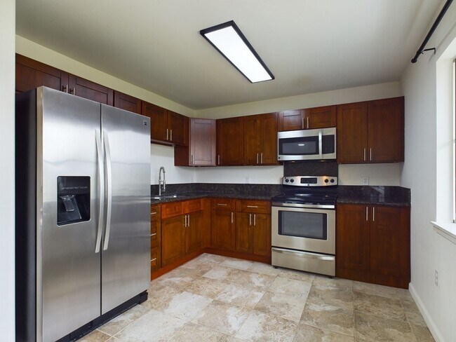 Building Photo - For Rent - [Northpointe] 95-1039 Kaapeha St. #240