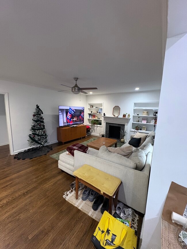 Photo - 1370 Centra Villa Dr SW House