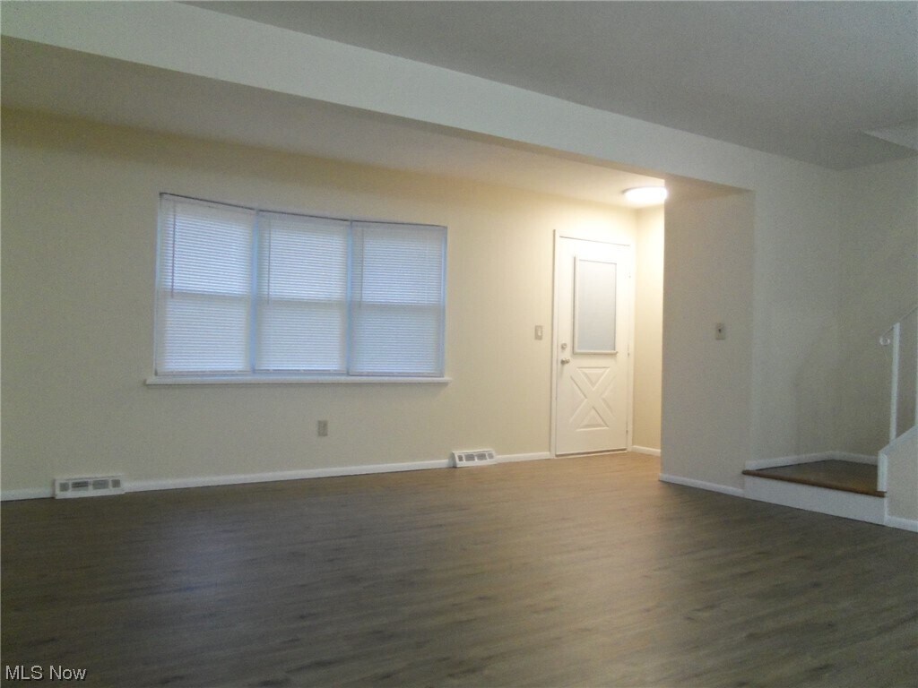 762 Mentor Ave Unit 31, Painesville, OH 44077 Condo for Rent in