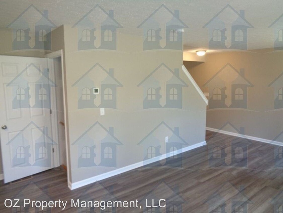 Foto principal - 4 br, 2.5 bath House - 404 Herbert Avenue,