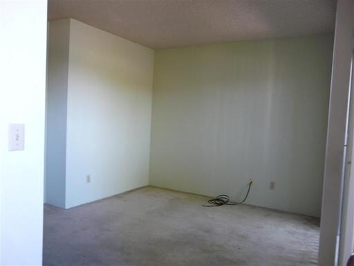 Building Photo - 18 Castlecrest Dr