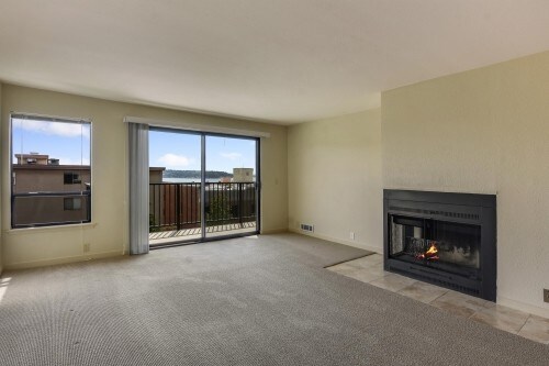 Building Photo - Kinnear Park Condos - 2 bedrooms