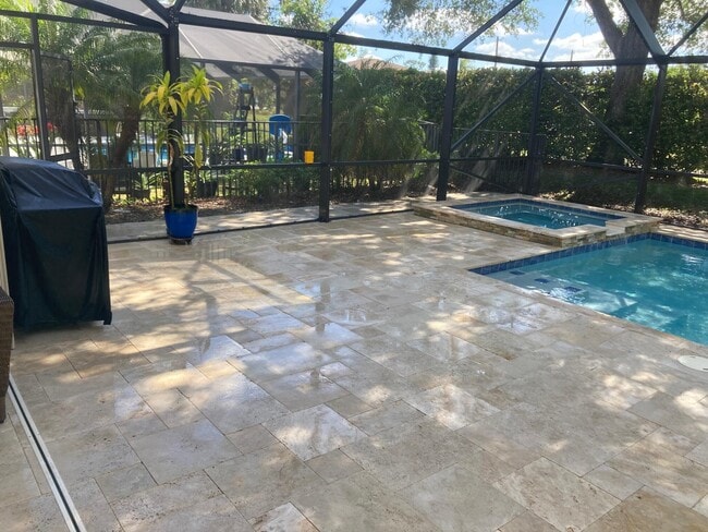 Foto del edificio - 10440 Cypress Lakes Preserve Dr