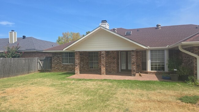 Building Photo - 466 Mayfair Ct