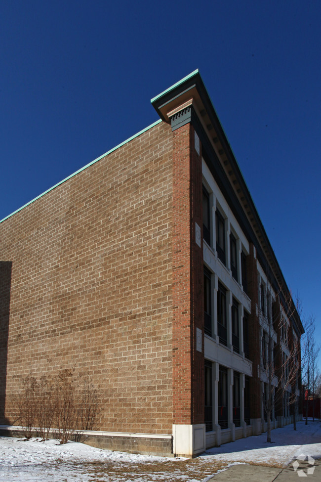 Building Photo - Fifth Street Terraces