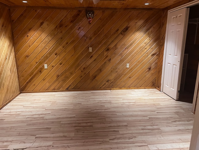 Foto del edificio - 1574 Armstrong Rd