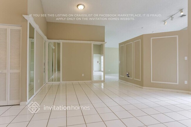 Foto del edificio - 576 NW 48th Ave
