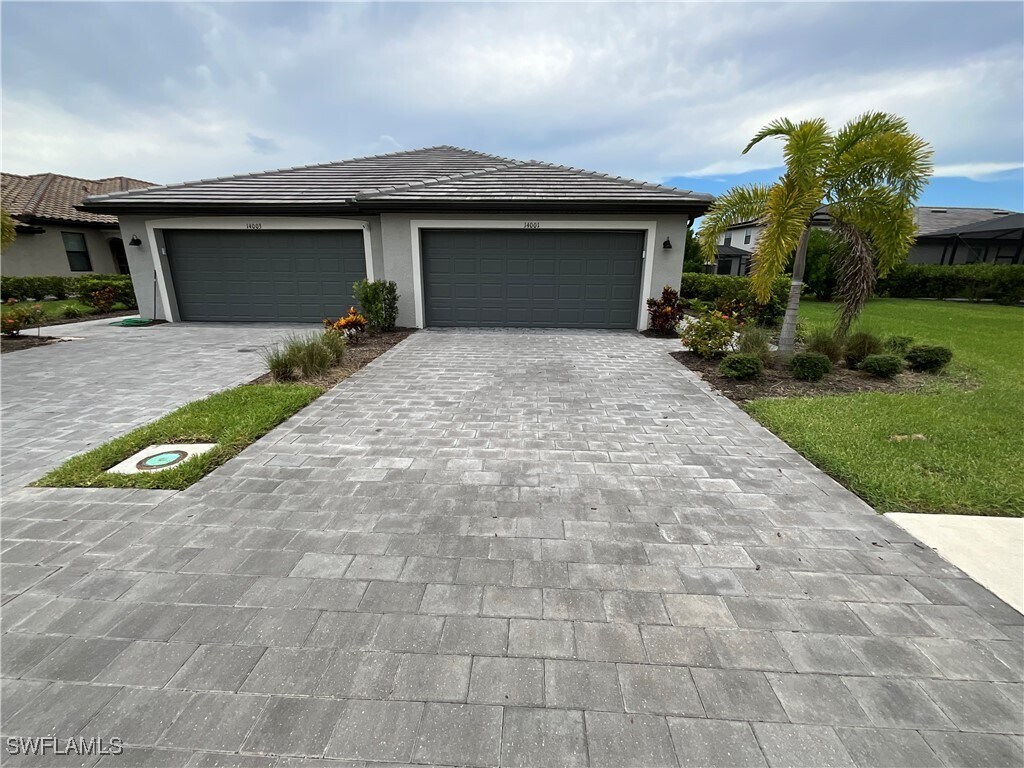 Foto principal - 14001 Pine Lodge Ln