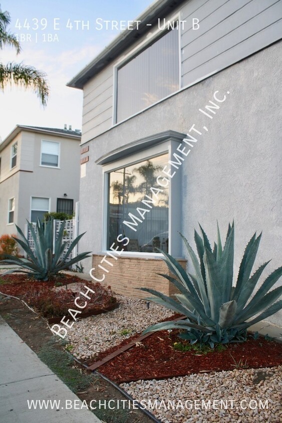 Primary Photo - Cute One Bedroom Blocks Away from Beach an...