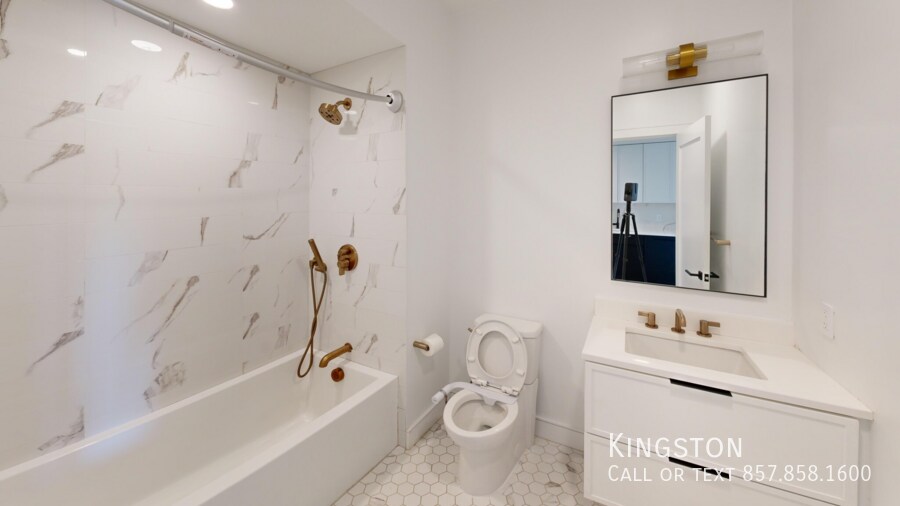 Foto del edificio - 56 Leo M Birmingham Pkwy