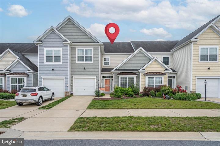 Foto principal - 20560 Charlotte Blvd S