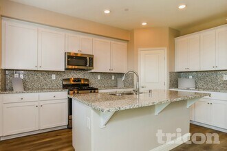 Interior Photo - Tricon Twelve Bridges