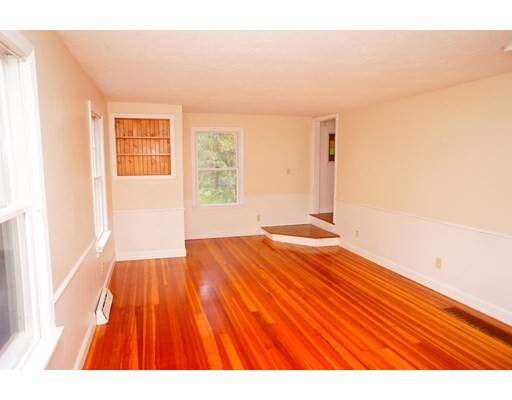 Building Photo - 76 Hudson St