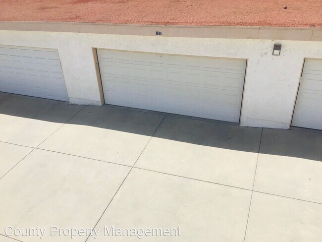 Building Photo - 2 br, 2 bath House - 2803 Antonio Ave #301