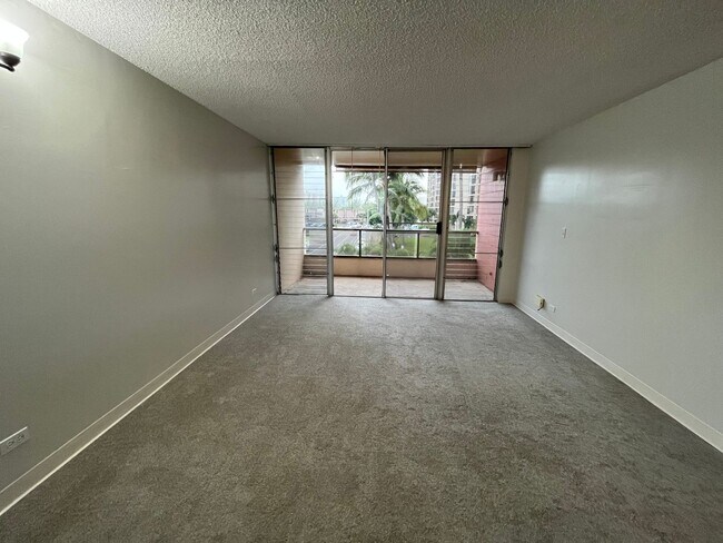 Building Photo - Ilaniwai (Salt Lake/Honolulu) 2 bedrooms, ...
