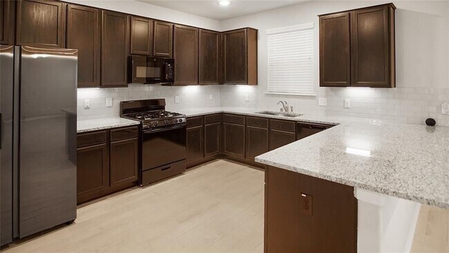 Foto del edificio - 15643 Countesswells Dr