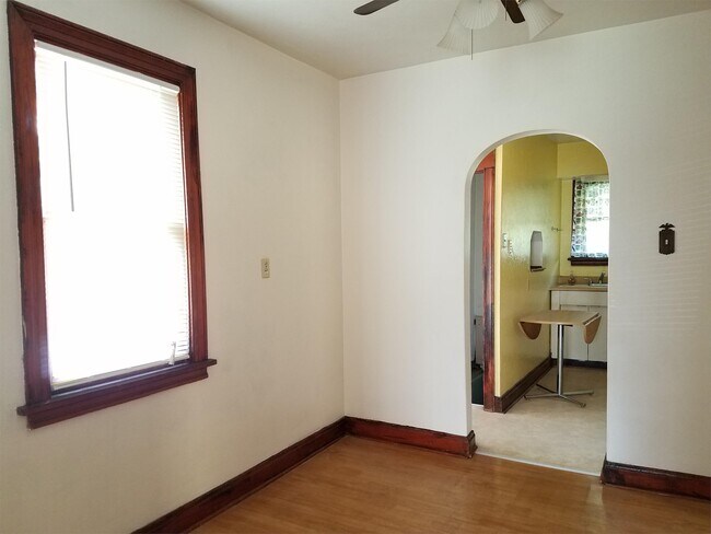Foto del edificio - 2833 Marshall St