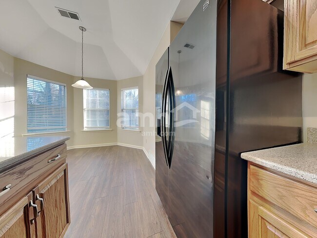 Building Photo - 5927 Peterson Ridge Ln