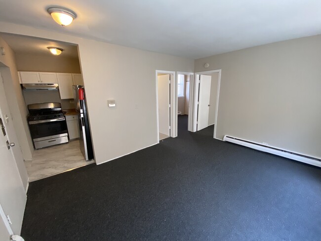 Building Photo - 4611.5 S Drexel Blvd