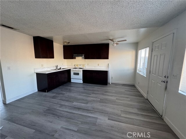Foto del edificio - 3751 Harvill Ln