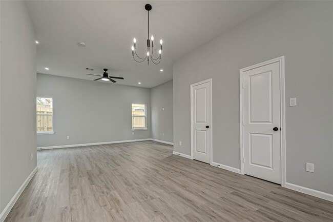Building Photo - 7033 Goforth St