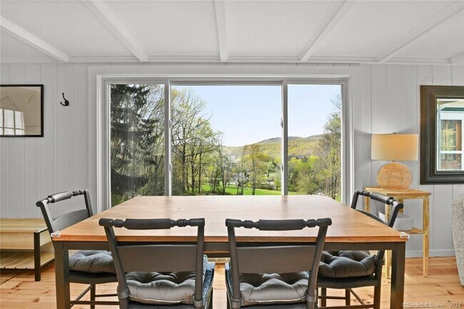 Building Photo - 41 Botsford Rd