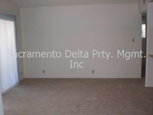 Building Photo - 6013 Woodminster Cir
