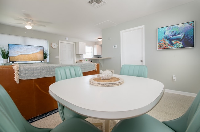 Building Photo - 620 SE 47th St