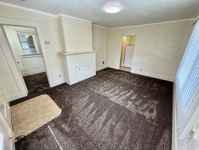 Foto del edificio - Updated Unit Just Two Blocks From OSU Campus