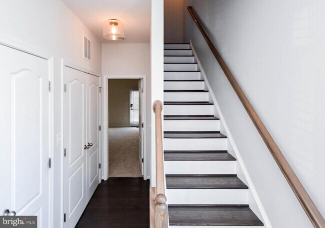 Foto del edificio - 608 Parkside Pl NE