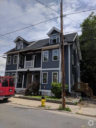 Building Photo - 47 Pacific St