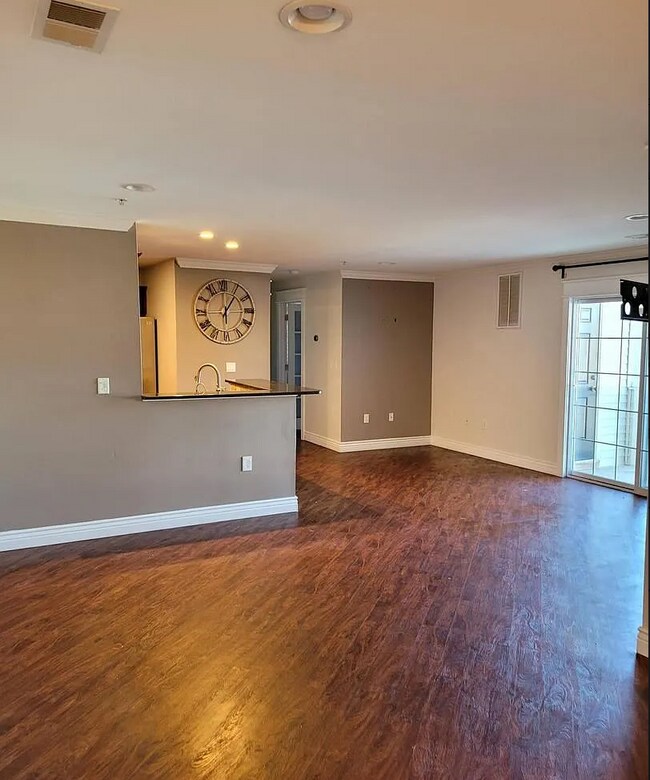 Foto del edificio - 9 Highbridge Ln