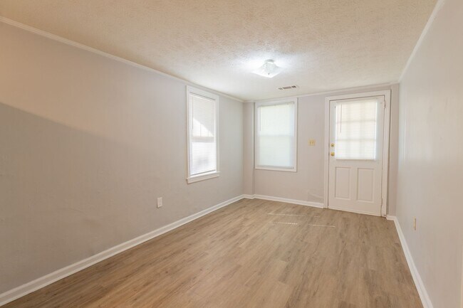 Foto del edificio - Norris Rd 2908**Charmaine