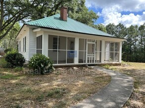 Building Photo - 126 Sihane Rd