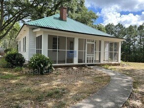 Building Photo - 126 Sihane Rd