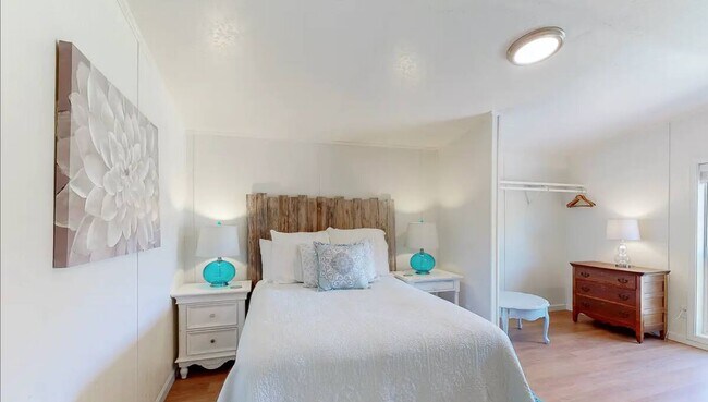 Foto del edificio - 2365 Washington St