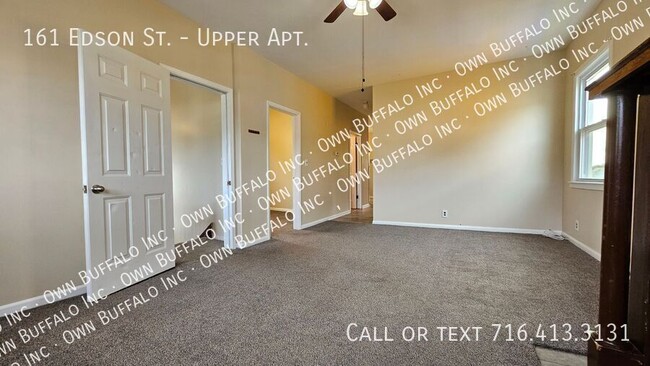 Building Photo - Spacious 2 Bedroom Upper With Appliances &...