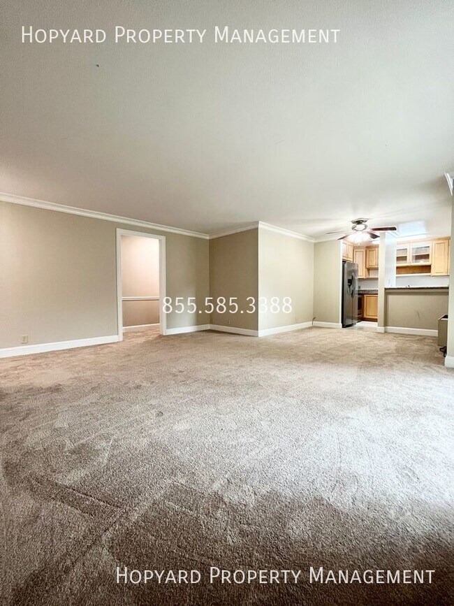 Foto del edificio - 3 Bedroom Condo in Lovely Community Availa...
