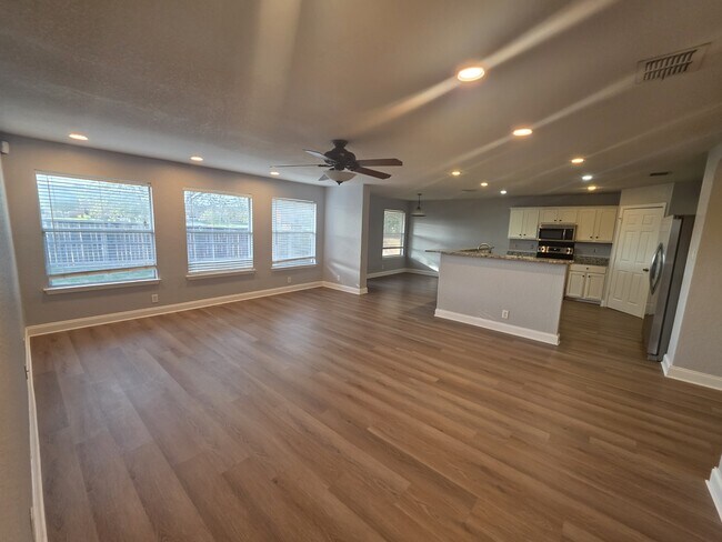 Building Photo - 7119 Capricorn Way