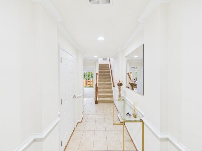 Building Photo - 15653 John Diskin Cir