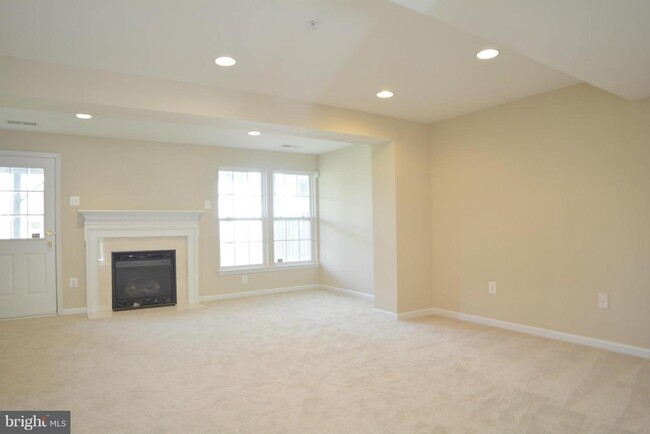 Foto del edificio - 7106 Fox Harbor Way