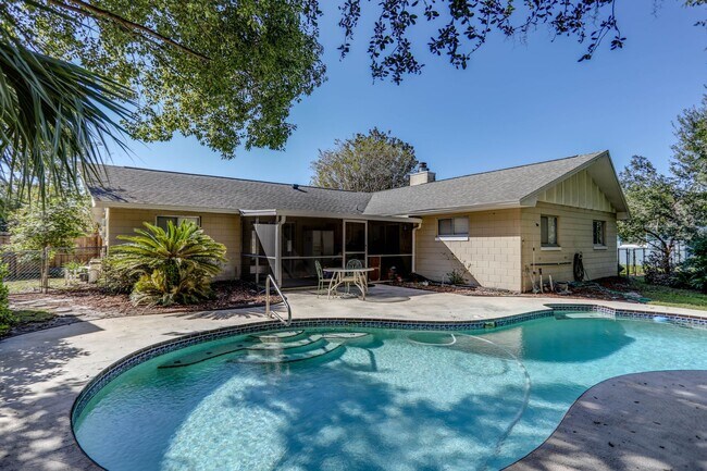 Building Photo - 8321 Roanne Drive. Orlando, FL. 32817