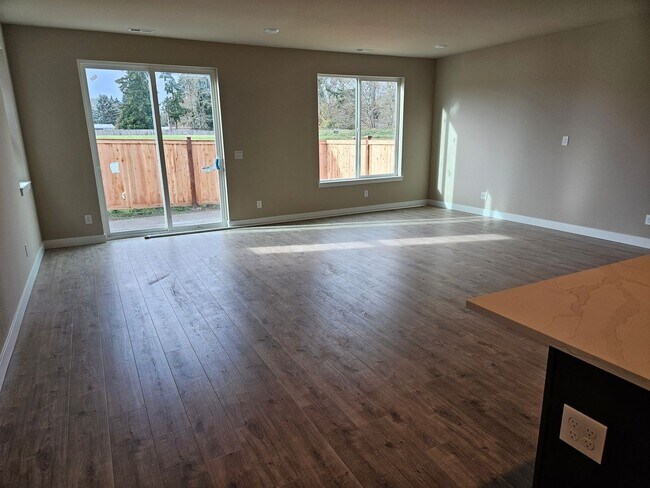 Building Photo - Brand New 4-Bedroom Duplex in Lacey!