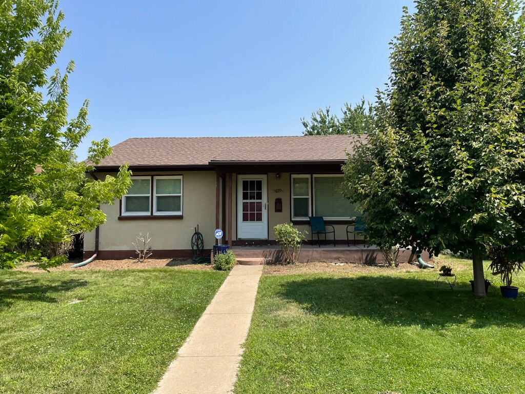 1620 Rosemary St, Denver, CO 80220 House Rental in Denver, CO