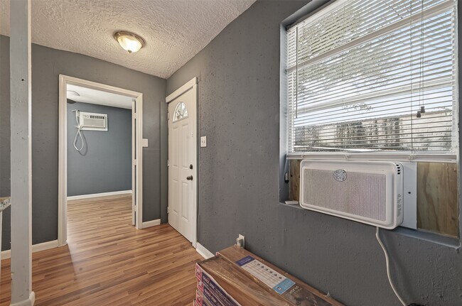 Foto del edificio - 216 Burr St